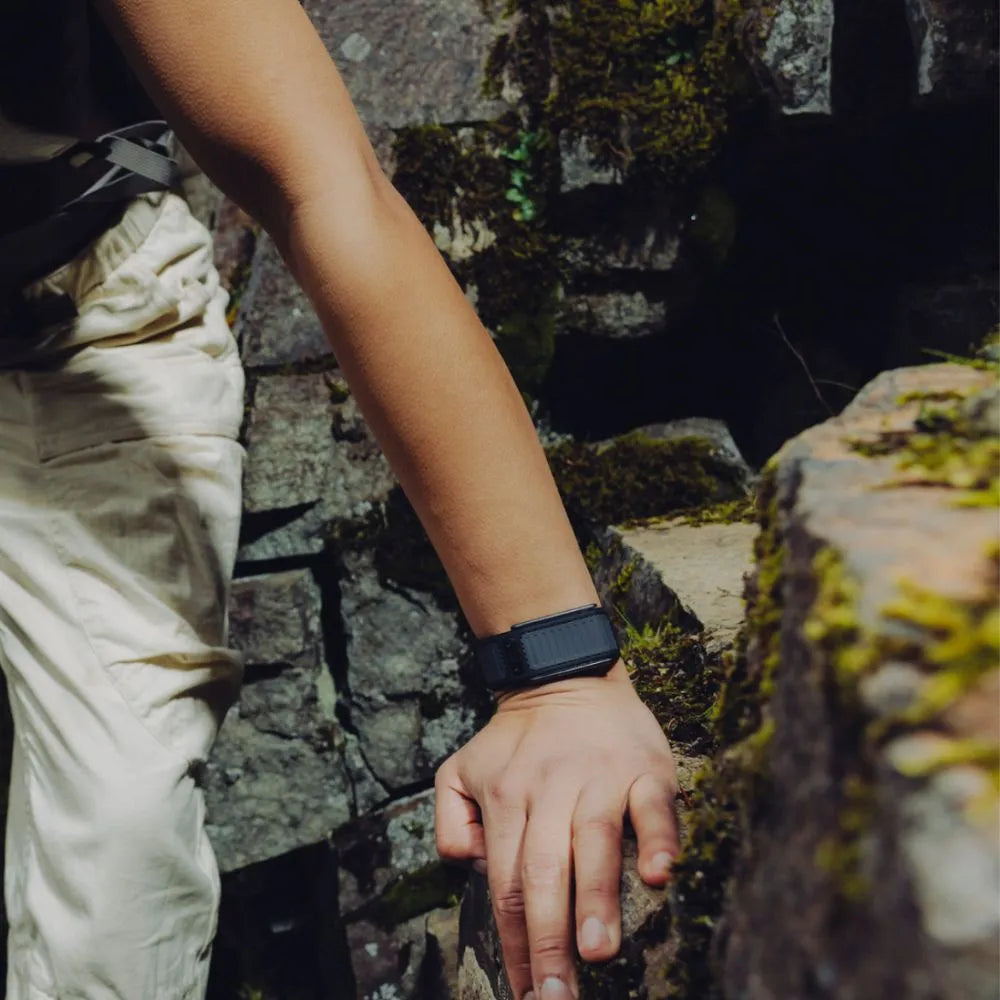 WHOOP 5.0 Navigator Band | Ridgeline Grey & Evergreen | Abrasion-Resistant Tactical Strap | No-Slip Foldover Clasp