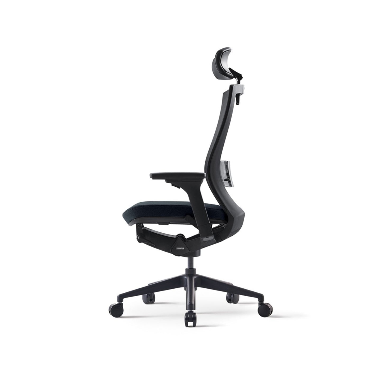Radius High Mesh Office Chair Adjustable Arms Black Seat